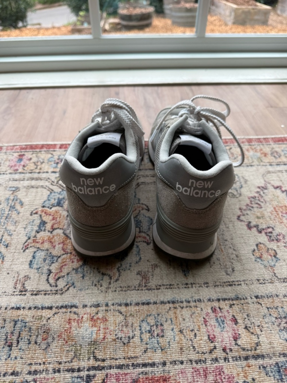 New Balance Women’s 574 Core 8.5 - Picture 7 of 10